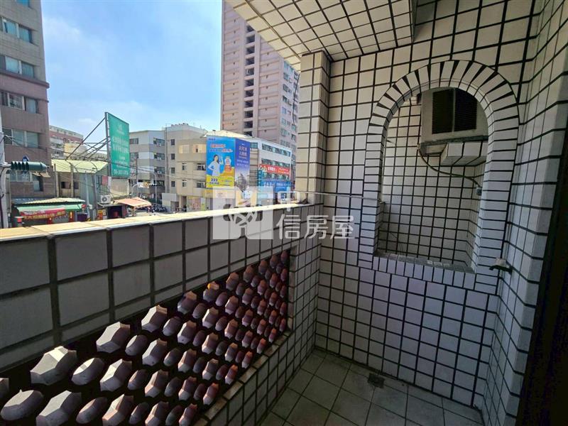 奇美醫院旁黃金透住大透天房屋室內格局與周邊環境
