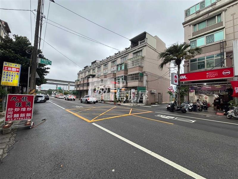 楊梅交流道電梯邊間透店房屋室內格局與周邊環境