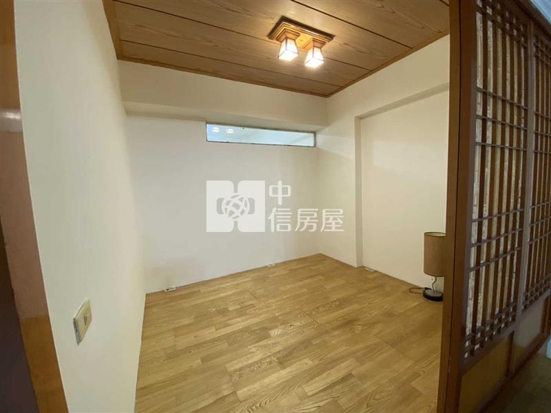 龍興國中電梯景觀三房房屋室內格局與周邊環境