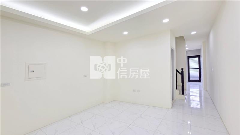 仁德近86保安路整新車庫透天