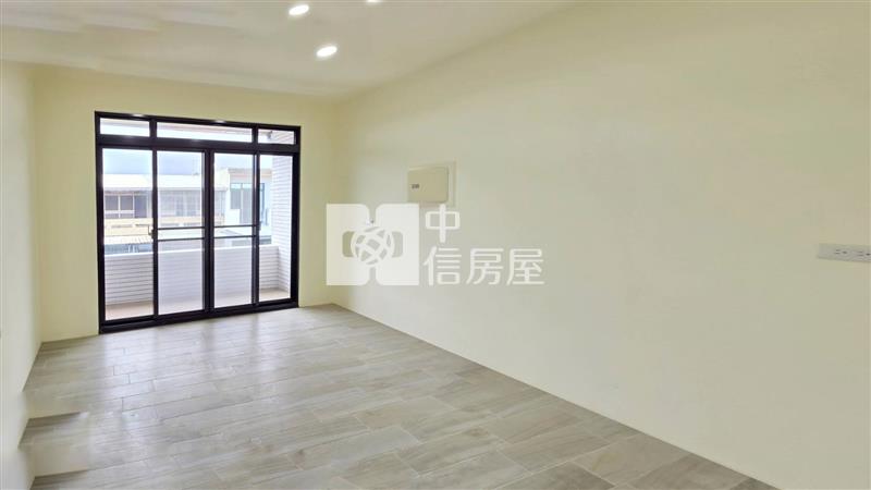 仁德近86保安路整新車庫透天房屋室內格局與周邊環境