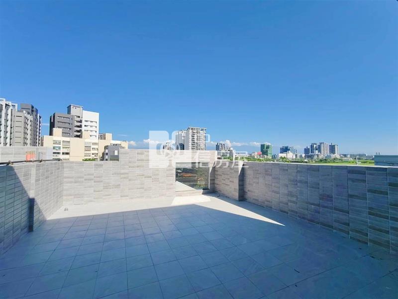 公園全新透天好宅房屋室內格局與周邊環境