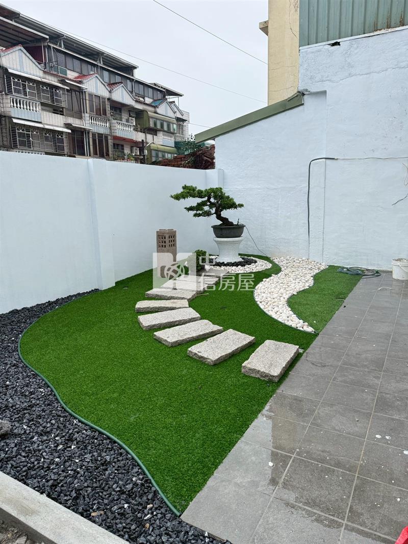 雙學區/大地坪/後花園造景整新透天房屋室內格局與周邊環境