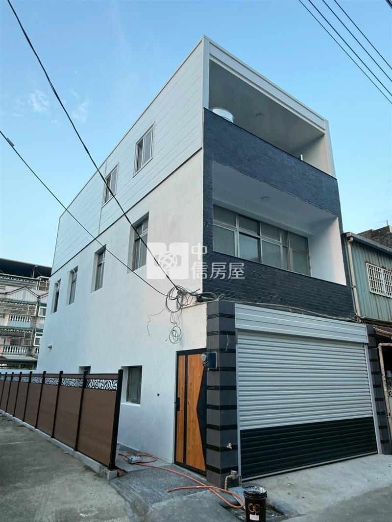 雙學區/大地坪/後花園造景整新透天房屋室內格局與周邊環境