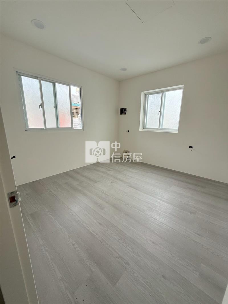 雙學區/大地坪/後花園造景整新透天房屋室內格局與周邊環境