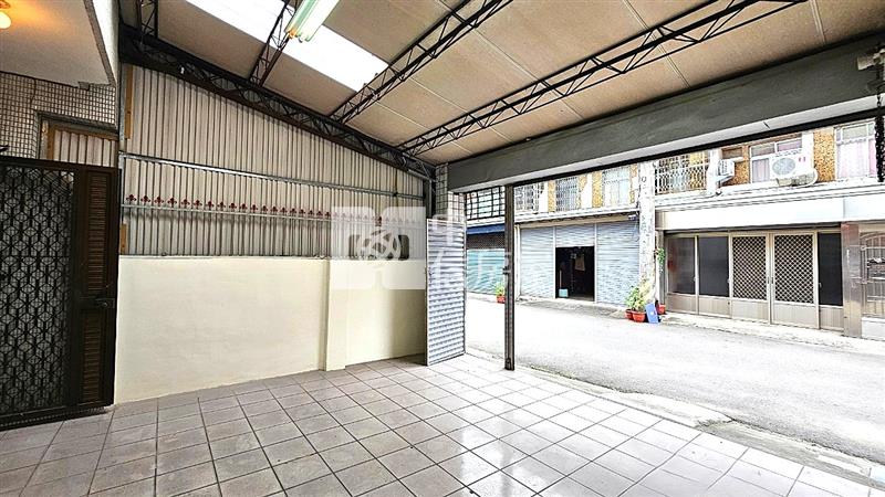 塗城路6米活巷車庫雙車投資透天房屋室內格局與周邊環境