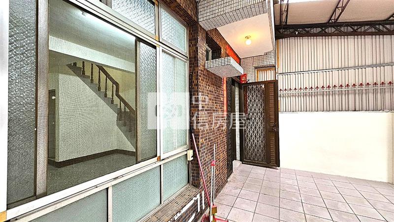 塗城路6米活巷車庫雙車投資透天房屋室內格局與周邊環境