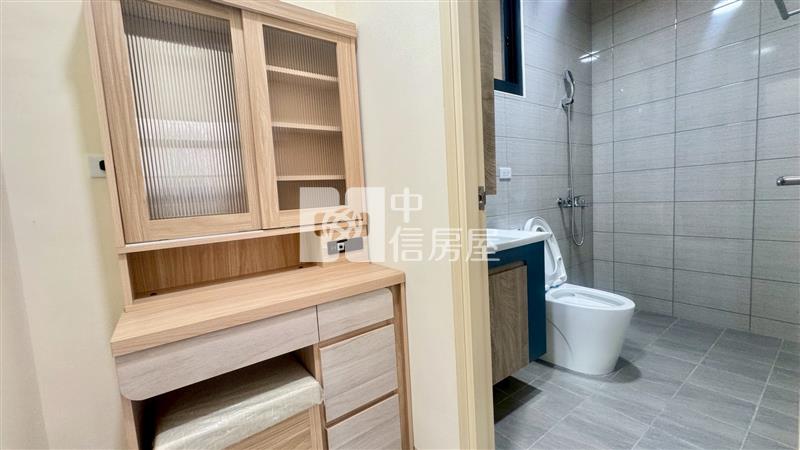 斗六近棒球場全新整理邊間透天房屋室內格局與周邊環境