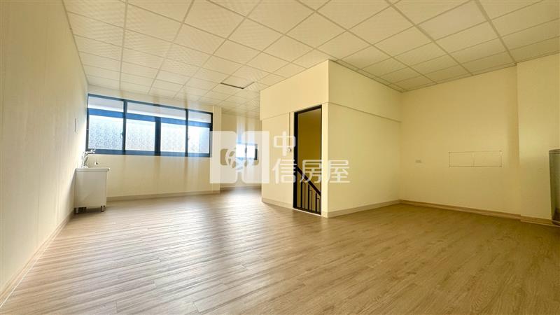 斗六近棒球場全新整理邊間透天房屋室內格局與周邊環境