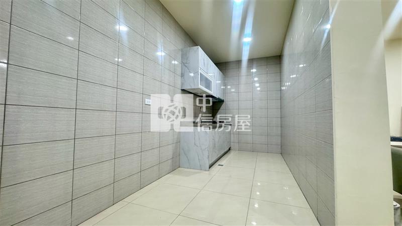 斗六近棒球場全新整理邊間透天房屋室內格局與周邊環境