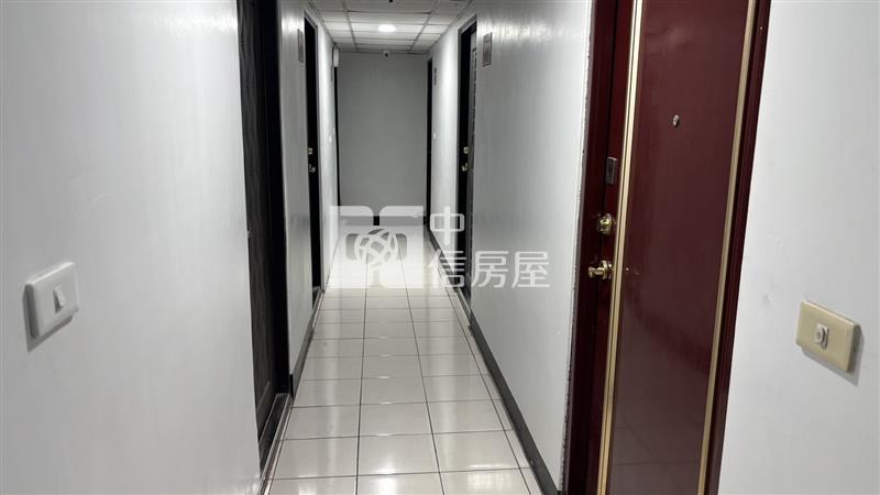 中壢市中心巴黎之星套房房屋室內格局與周邊環境