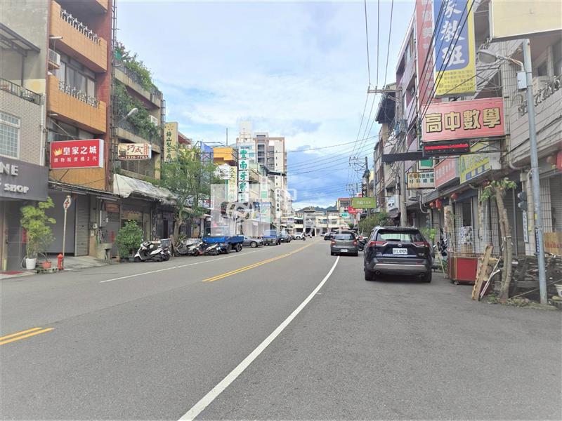 豐原20米路大地坪透店房屋室內格局與周邊環境