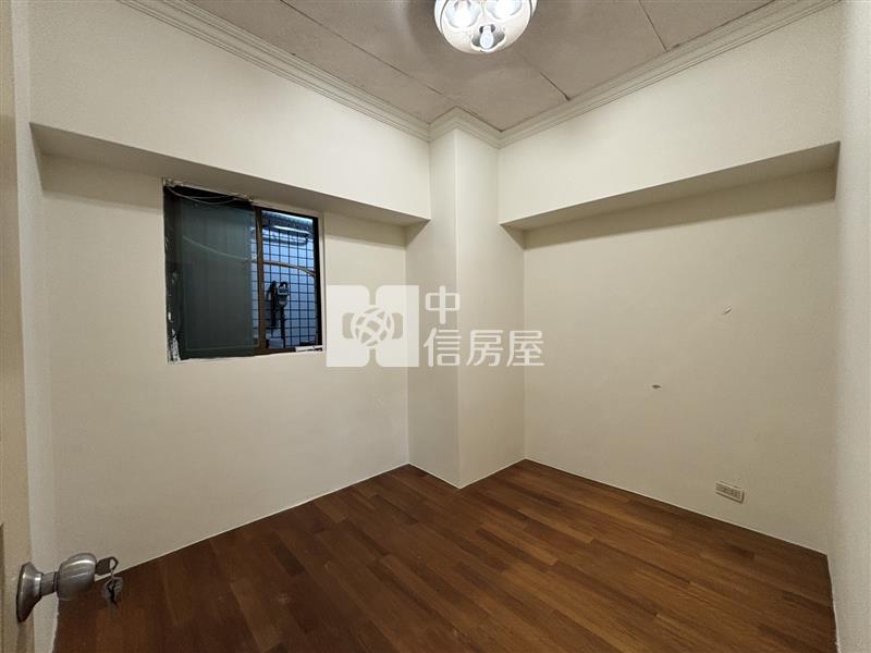 中壢夜市電梯美三房房屋室內格局與周邊環境