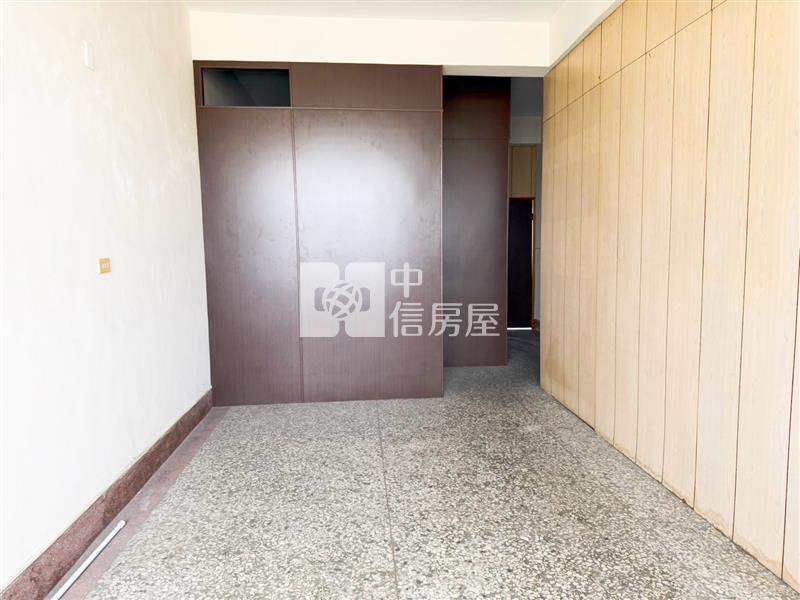 專簽民治商圈優質店面房屋室內格局與周邊環境