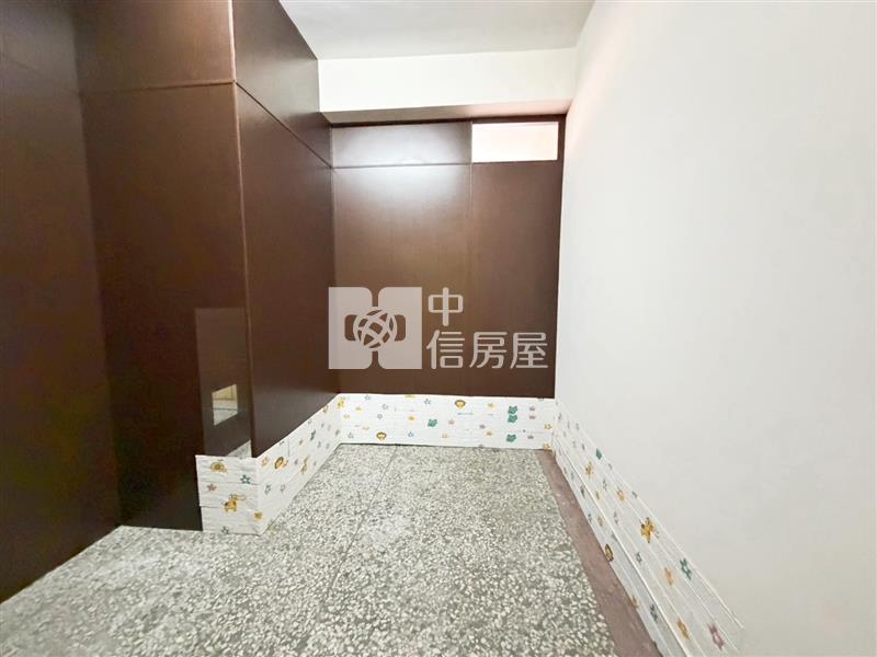 專簽民治商圈優質店面房屋室內格局與周邊環境