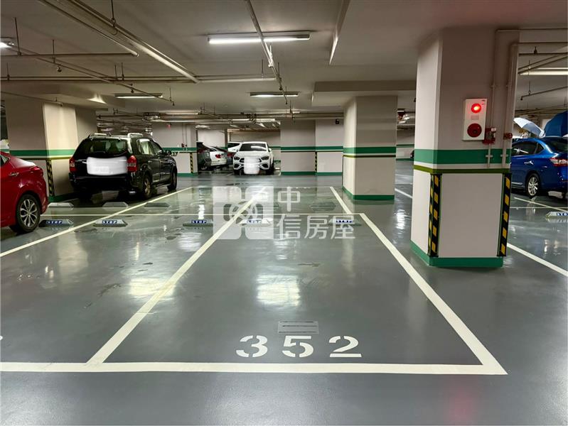 新悅城兩房平車美宅房屋室內格局與周邊環境