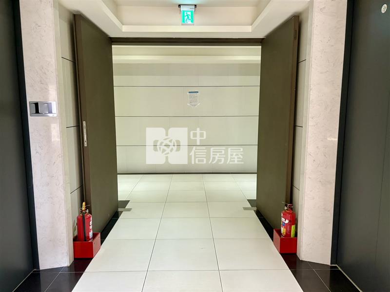 新悅城兩房平車美宅房屋室內格局與周邊環境