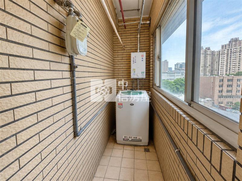 【奔馳】藝文捷運世紀風華四房車房屋室內格局與周邊環境
