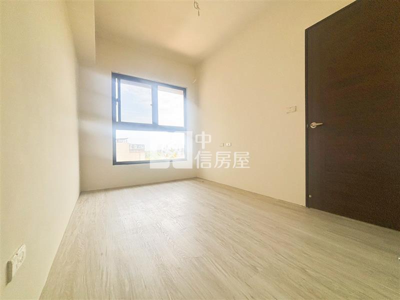 【奔馳】全新落成和境寓見2房車房屋室內格局與周邊環境