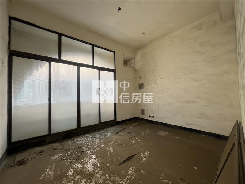 布袋大地坪低總價透天房屋室內格局與周邊環境