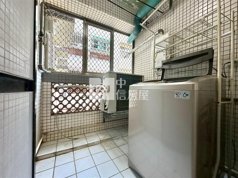 國宅大三改二房美屋房屋室內格局與周邊環境