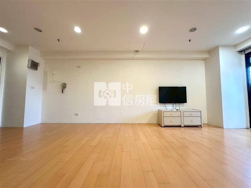 國宅大三改二房美屋房屋室內格局與周邊環境