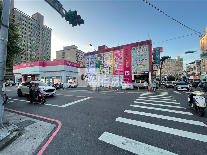 國際路鬧中取靜稀有透天房屋室內格局與周邊環境