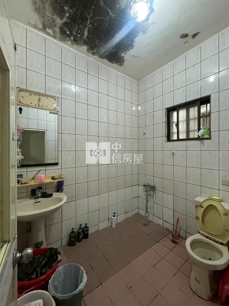 國際路鬧中取靜稀有透天房屋室內格局與周邊環境