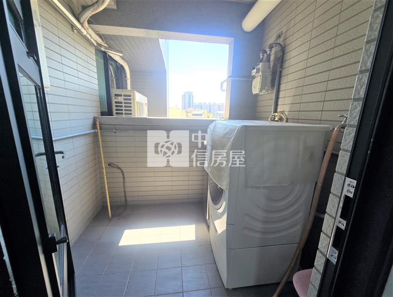 中山醫玉山臻邸三房平車房屋室內格局與周邊環境