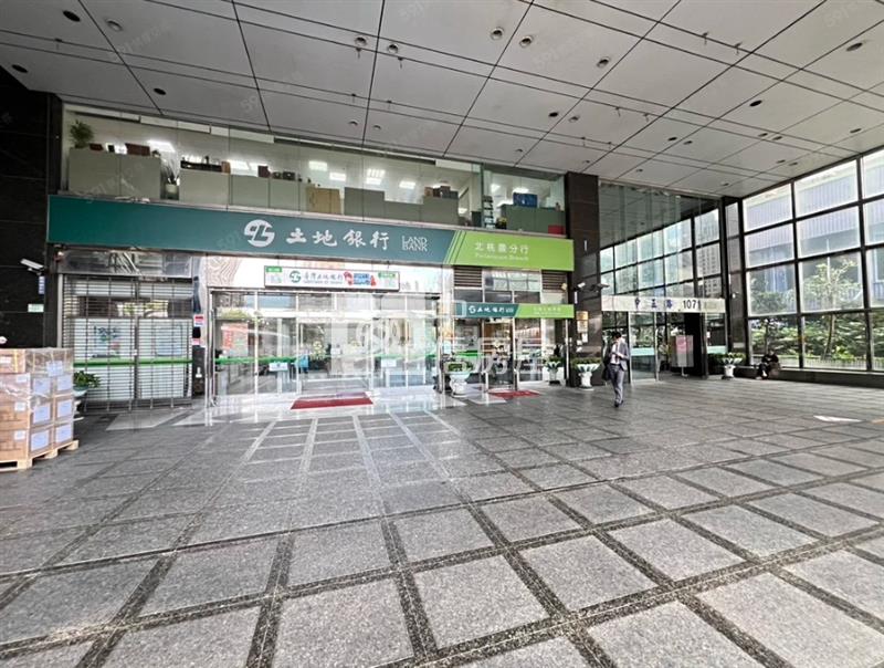2416桃園世貿帝國廠辦+車位房屋室內格局與周邊環境
