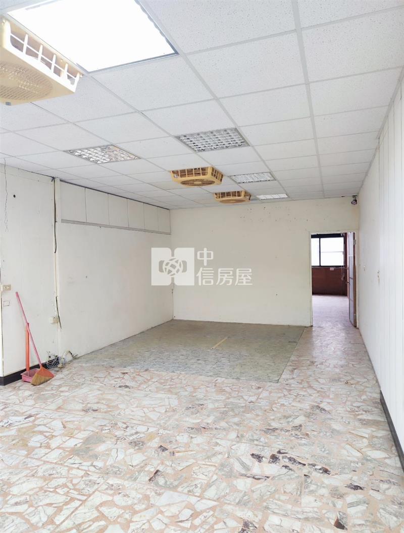 中平國小大透天房屋室內格局與周邊環境