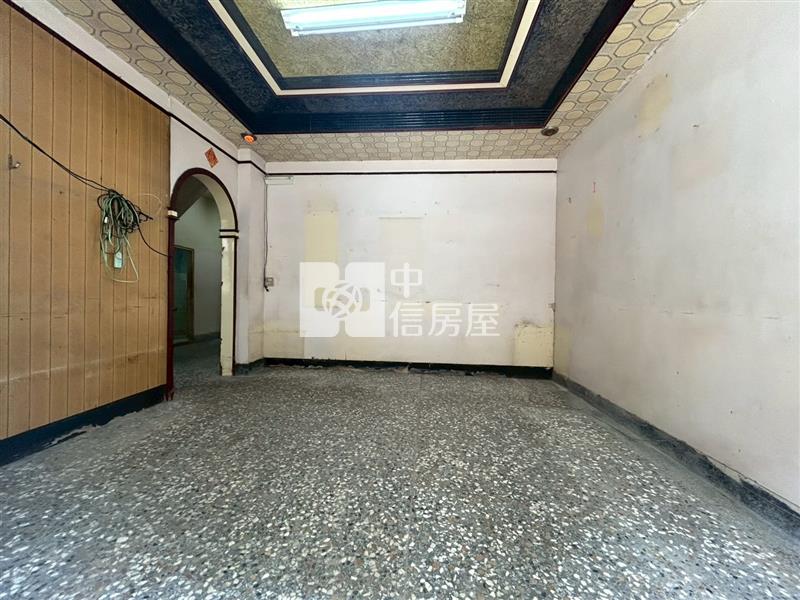 斗六榴中路田字型透天房屋室內格局與周邊環境