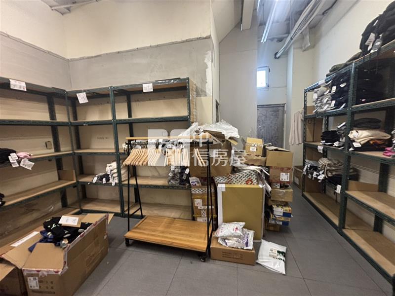 斗六市站前優質金店面房屋室內格局與周邊環境