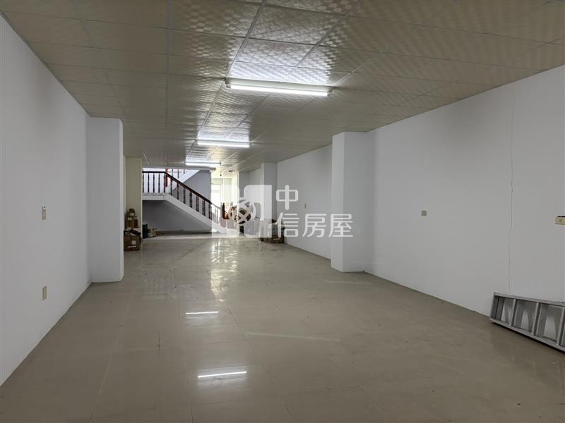 斗六市站前優質金店面房屋室內格局與周邊環境