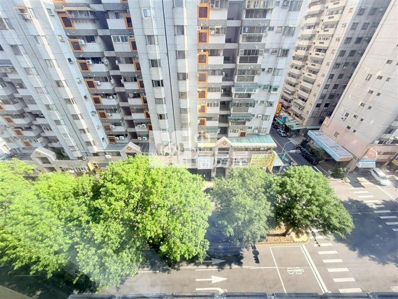 瑞聯天地E區4房平面車位房屋室內格局與周邊環境