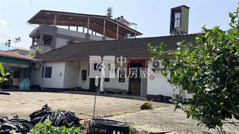 鄉村美甲地房屋室內格局與周邊環境