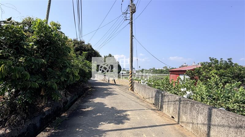 鄉村美甲地房屋室內格局與周邊環境