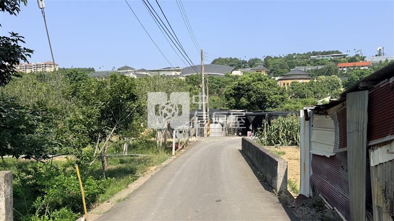 鄉村美甲地房屋室內格局與周邊環境