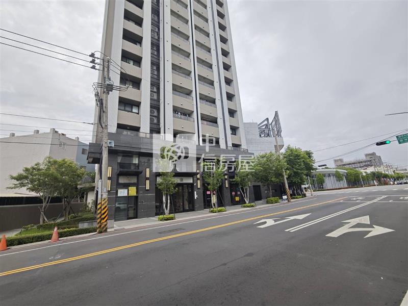 富宇豐景精裝店面+車位房屋室內格局與周邊環境