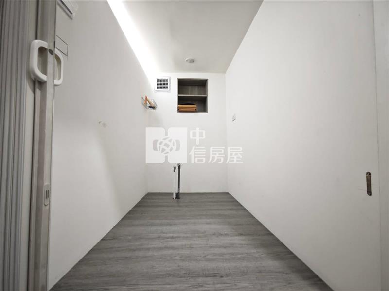 富宇豐景精裝店面+車位房屋室內格局與周邊環境
