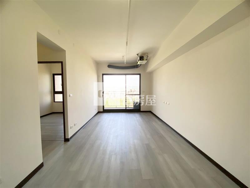 市鎮之櫻三房平車(14C7)房屋室內格局與周邊環境
