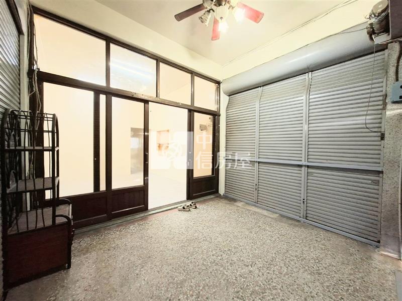 B1-93台東市中心古樸風店住房屋室內格局與周邊環境