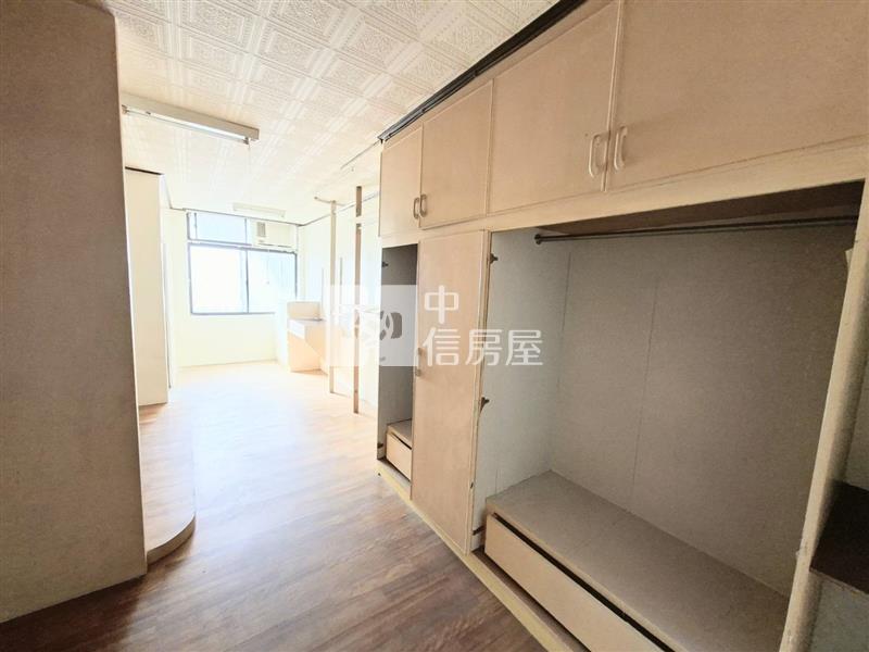 B1-93台東市中心古樸風店住房屋室內格局與周邊環境