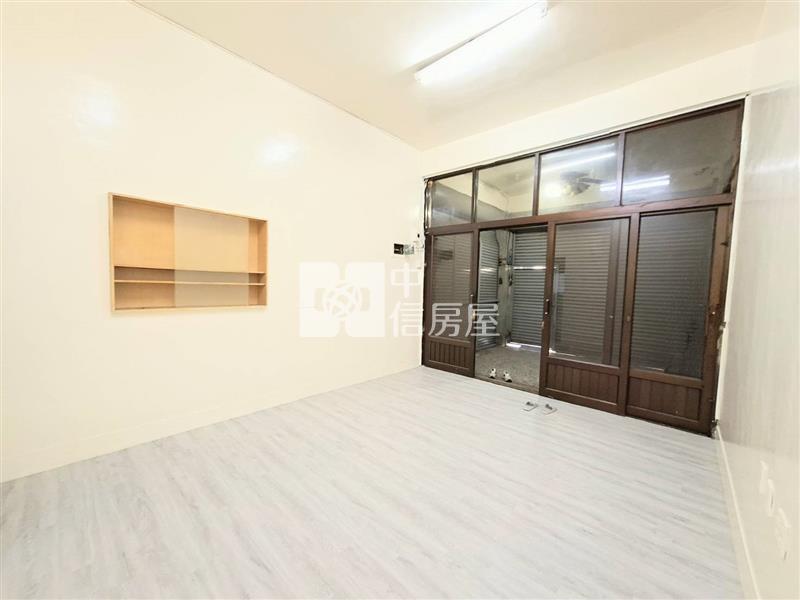 B1-93台東市中心古樸風店住房屋室內格局與周邊環境