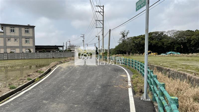 湖口車站、新湖國中、 玉帶環腰雙面臨路面寬農地房屋室內格局與周邊環境