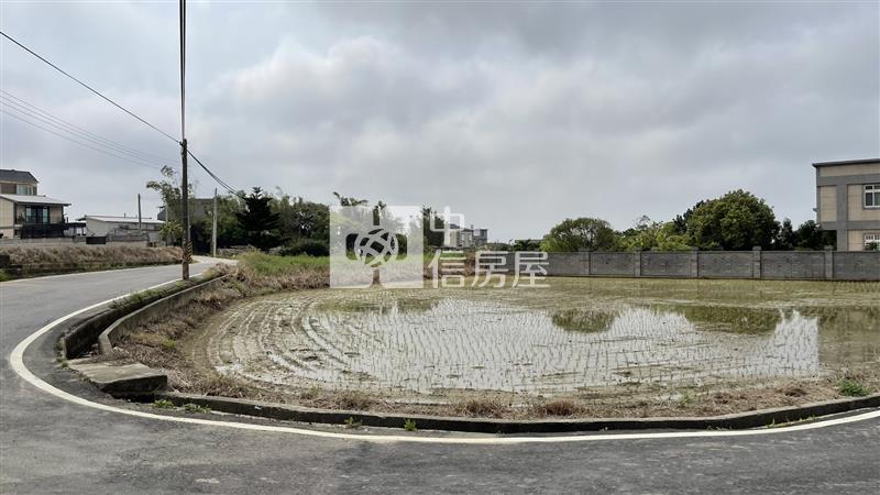 湖口車站、新湖國中、 玉帶環腰雙面臨路面寬農地房屋室內格局與周邊環境