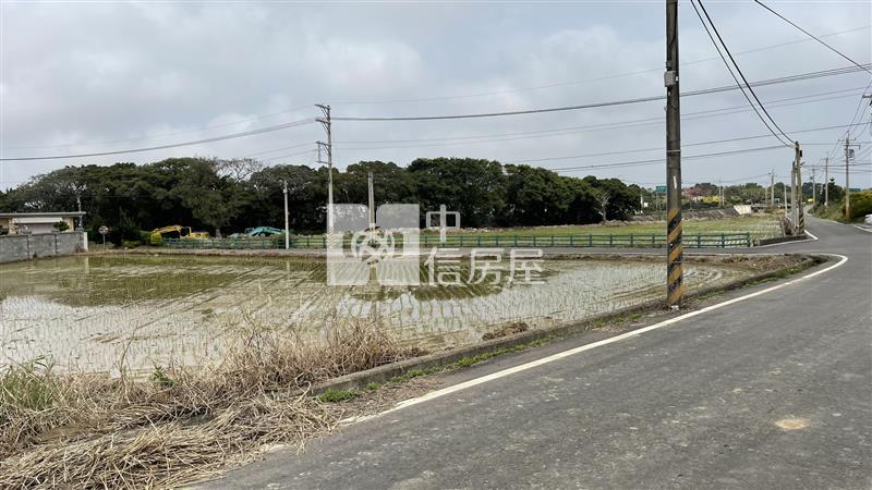湖口車站、新湖國中、 玉帶環腰雙面臨路面寬農地房屋室內格局與周邊環境