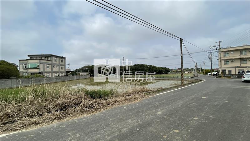 湖口車站、新湖國中、 玉帶環腰雙面臨路面寬農地房屋室內格局與周邊環境