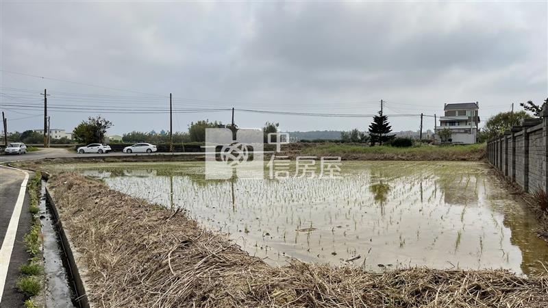 湖口車站、新湖國中、 玉帶環腰雙面臨路面寬農地房屋室內格局與周邊環境