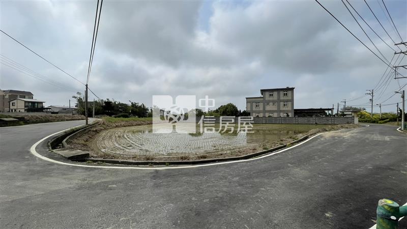 湖口車站、新湖國中、 玉帶環腰雙面臨路面寬農地房屋室內格局與周邊環境
